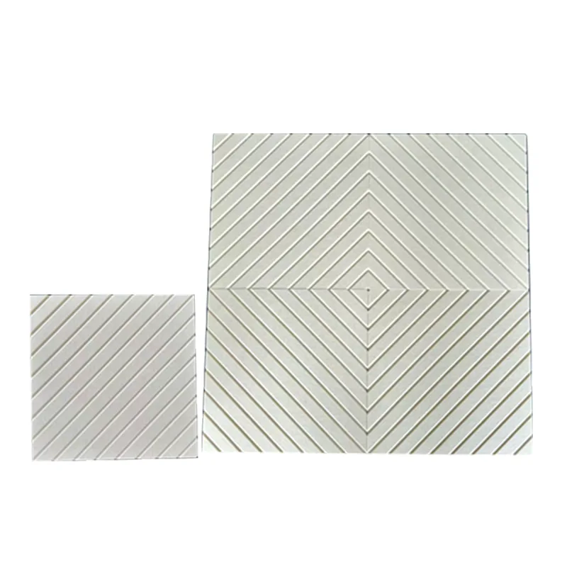 Pannello acustico in feltro PET beige con taglio a V